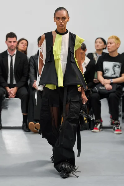 Look 8